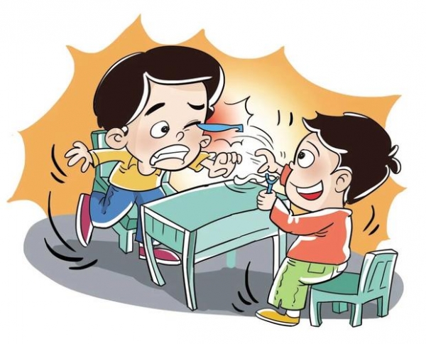 校方通报学生与2人发生冲突后受伤：对农某某、张某某予以处分处理